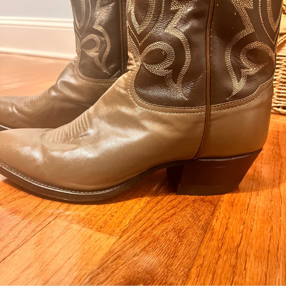 Men’s Tony Lama Western Cowboy Boots Color Moss Two-Toned Size 8D (regular) - Picture 6 of 14